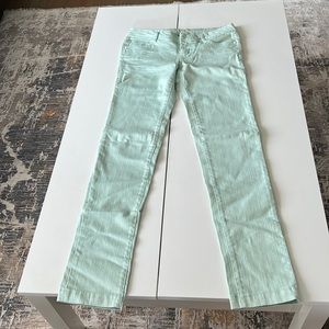 Mint jeans